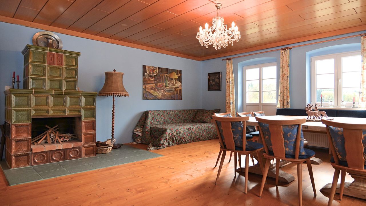 DiningRoom DiningRoom